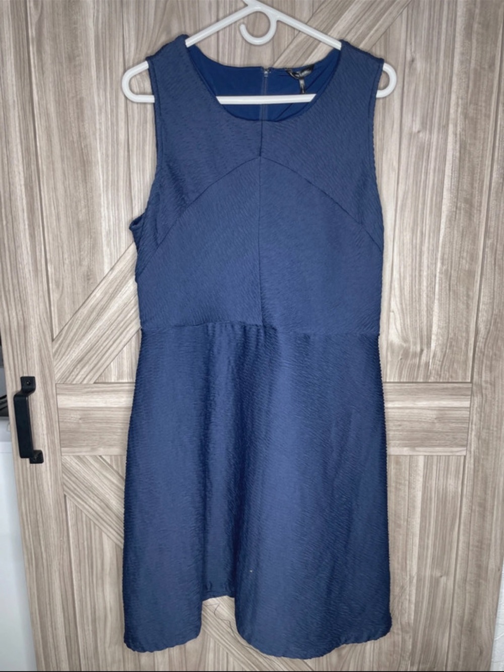 Daisy Fuentes Navy Textured Sleeveless Midi Dress